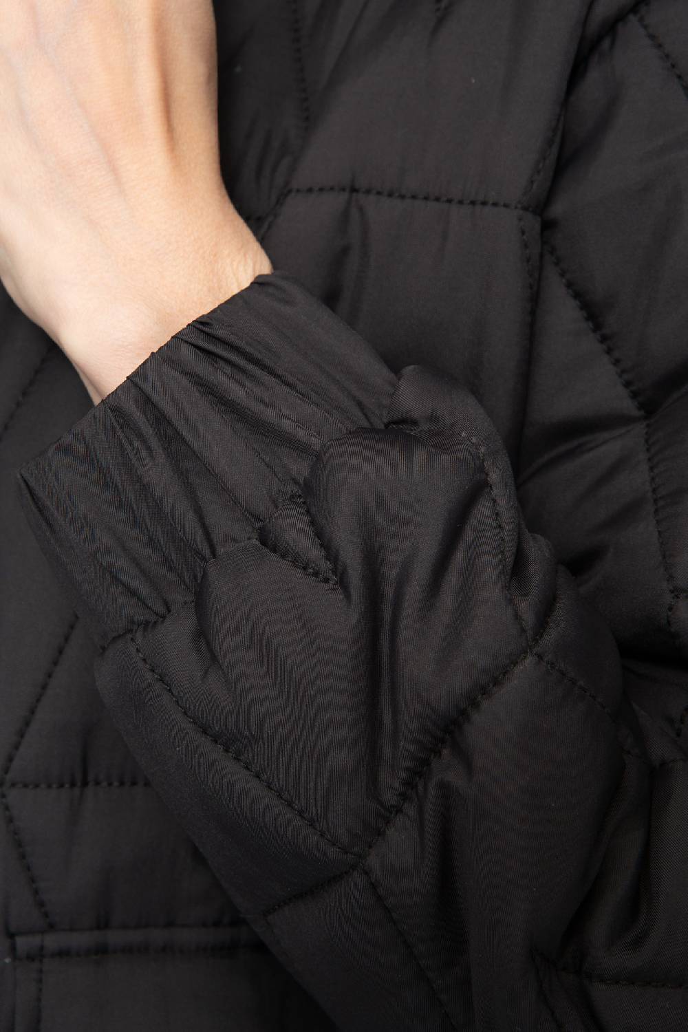 IVI GmbH PUFFER NYLON Jacke Mit Signature Steppung Schwarz