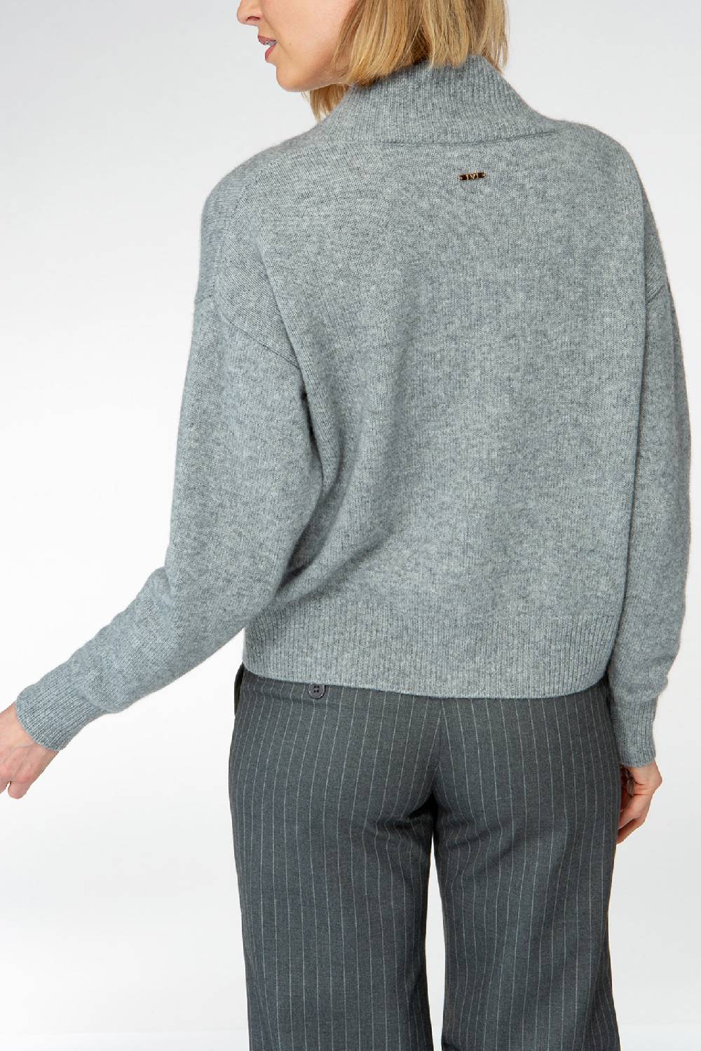 IVI GmbH SOLID KNIT Cardigan Mit Aufgesetzten Taschen Grau-melange