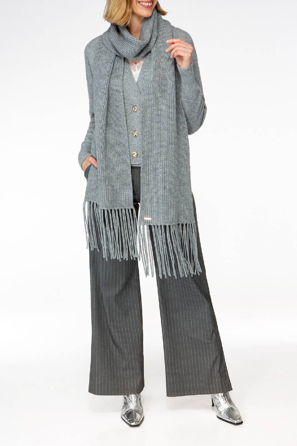 IVI GmbH SOLID KNIT Langer Schal Mit Fransen Grau-melange