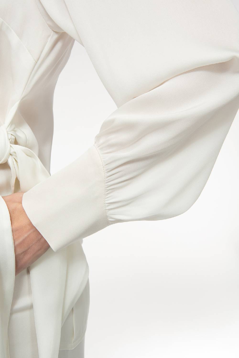 IVI GmbH SOLID SILK Seidenbluse Mit Cut-Out Detail Weiß