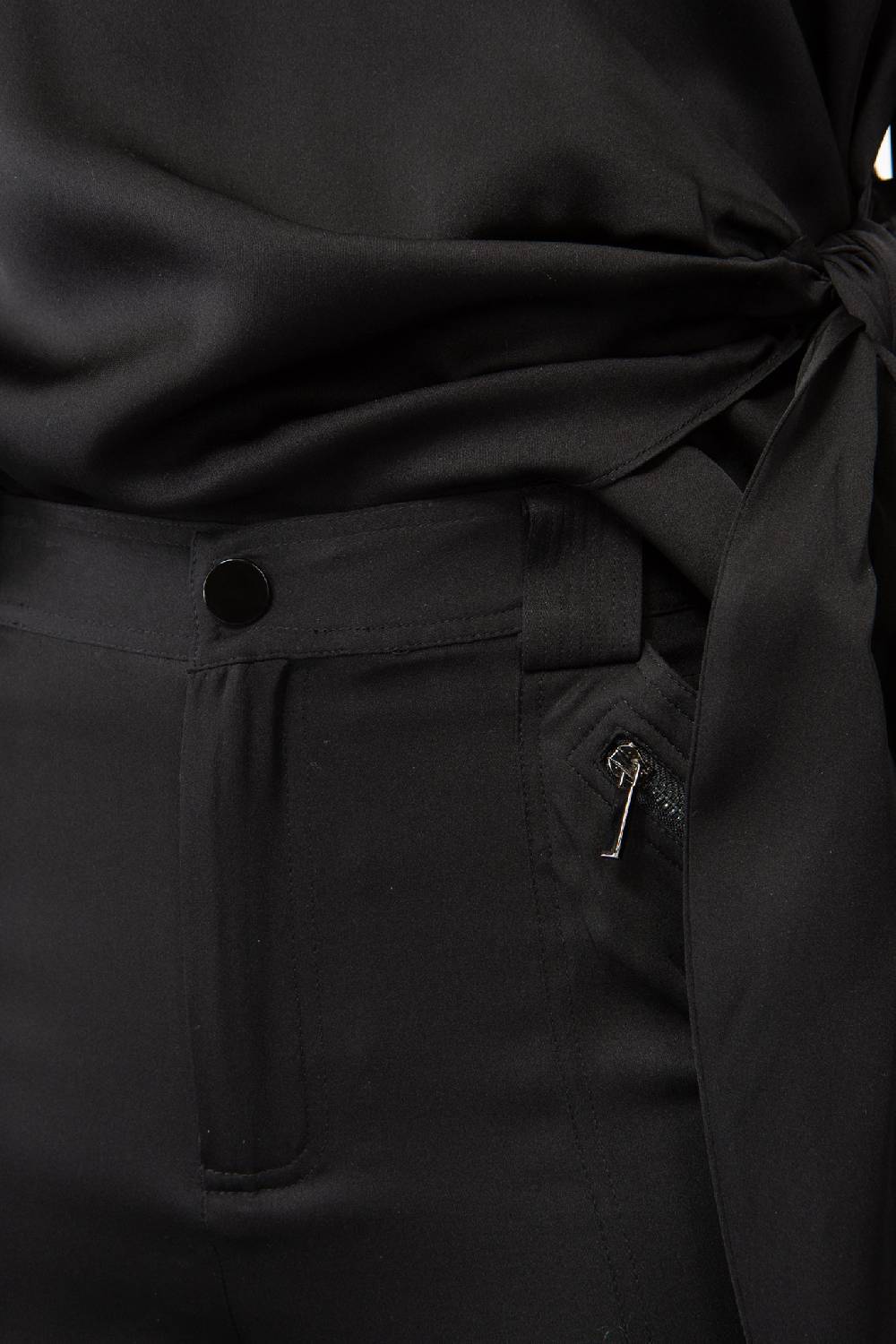 IVI GmbH SOLID SILK Seidenhose Mit Cargo-Details Schwarz