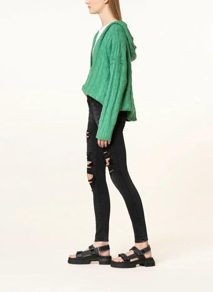 AMERICAN EAGLE Destroyed Jeans