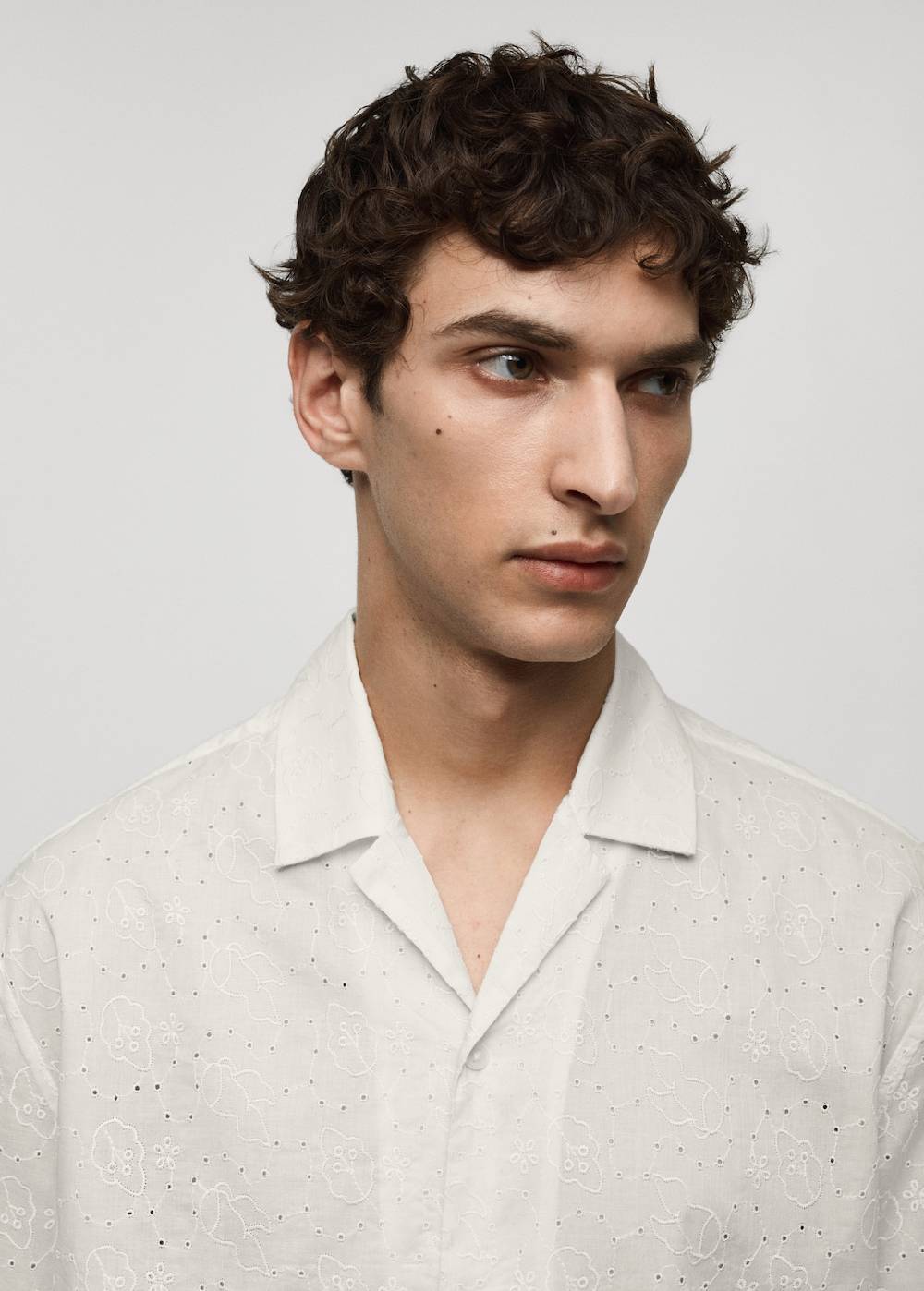 Mango Besticktes Relaxed-Fit-Hemd Aus 100 % Baumwolle