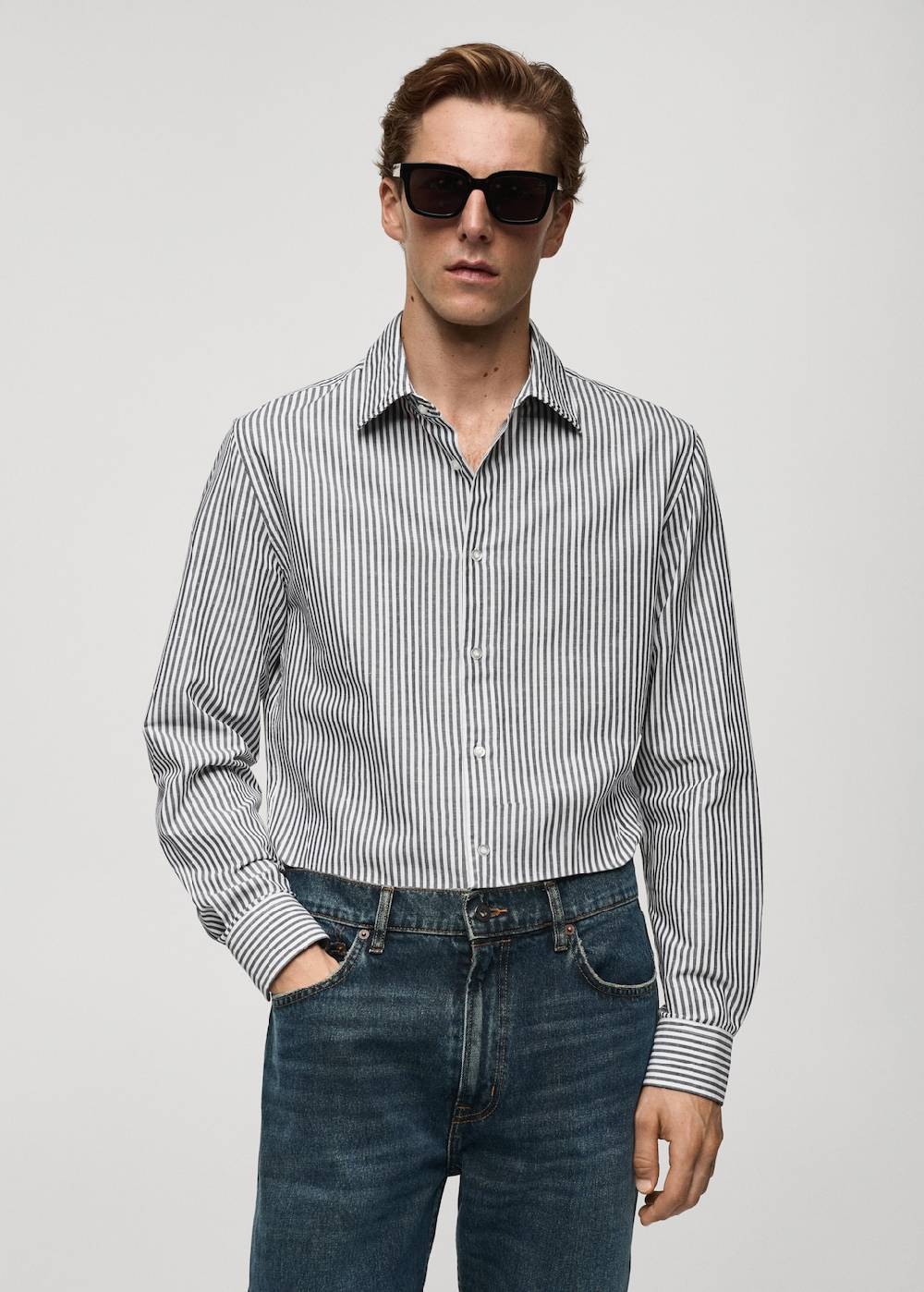 Mango Gestreiftes Regular-Fit-Hemd aus Leinen mit Baumwolle