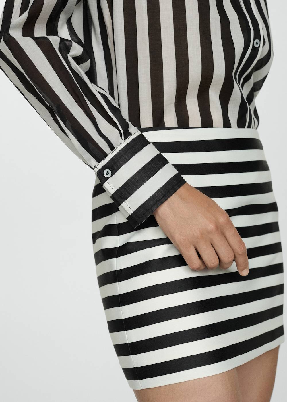 Mango Halbdurchsichtiges Streifenhemd Aus 100 % Baumwolle