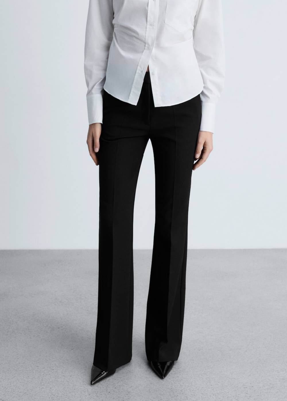 Mango Ausgestellte Hose mit Taschen