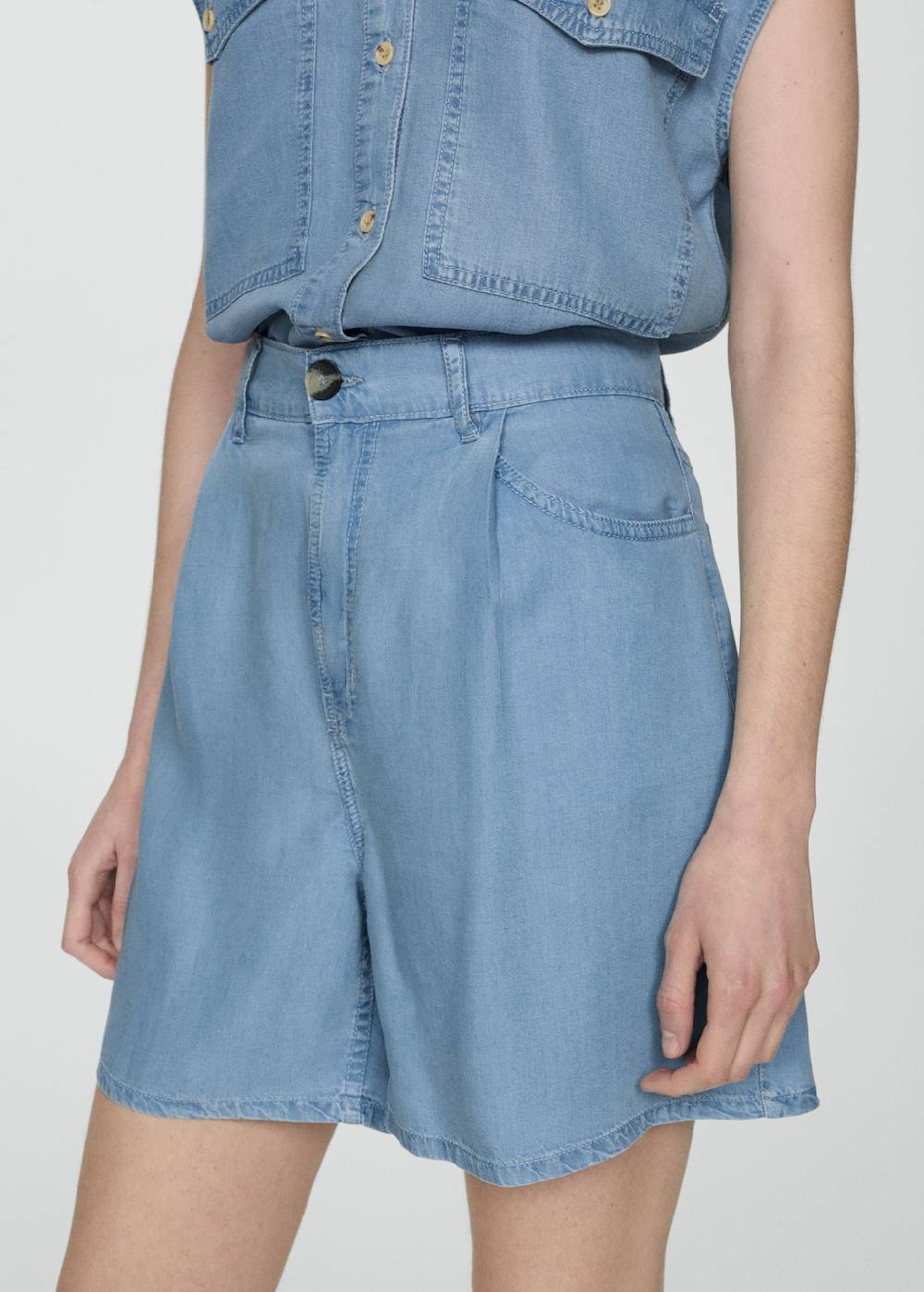 Mango Bermudashorts aus Lyocell mit Bundfalten