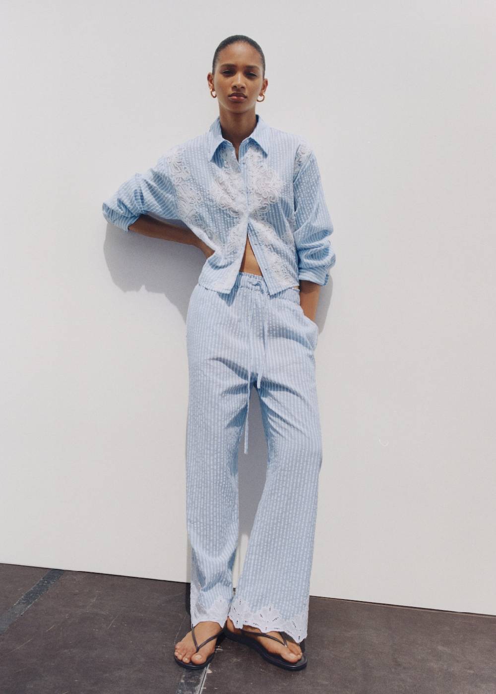 Mango Bestickte Streifenhose