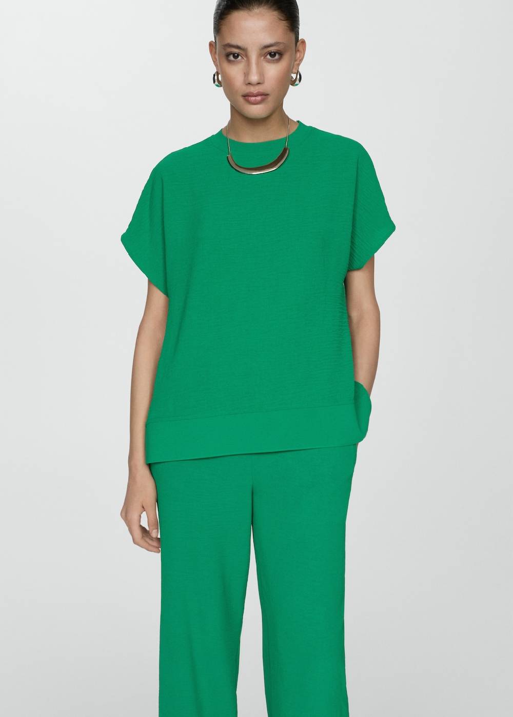 Mango Fließende Wideleg-Hose