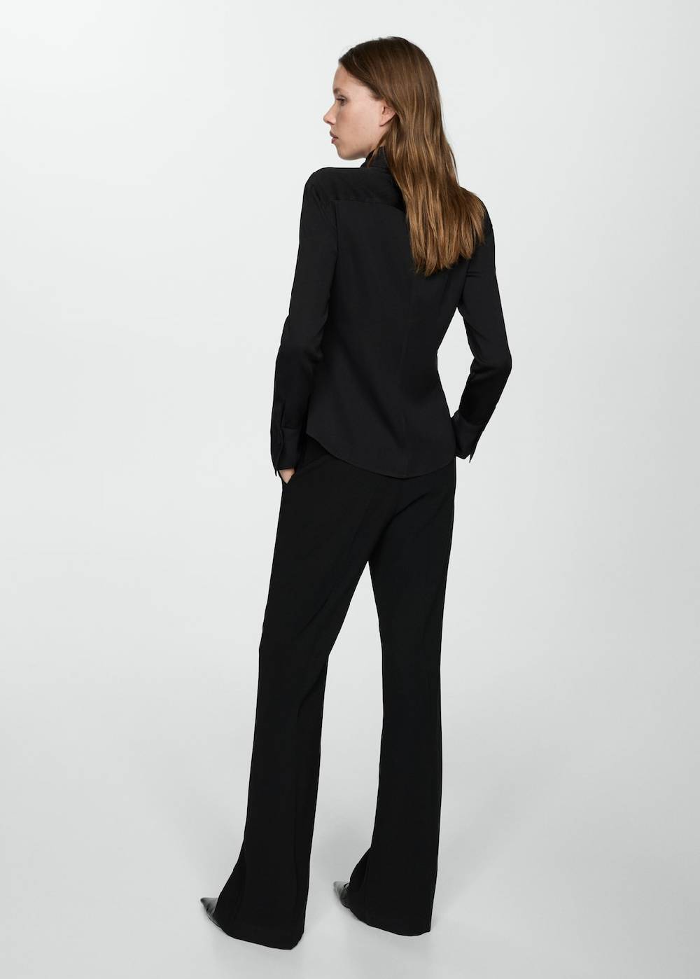 Mango Fließendes Langarmhemd