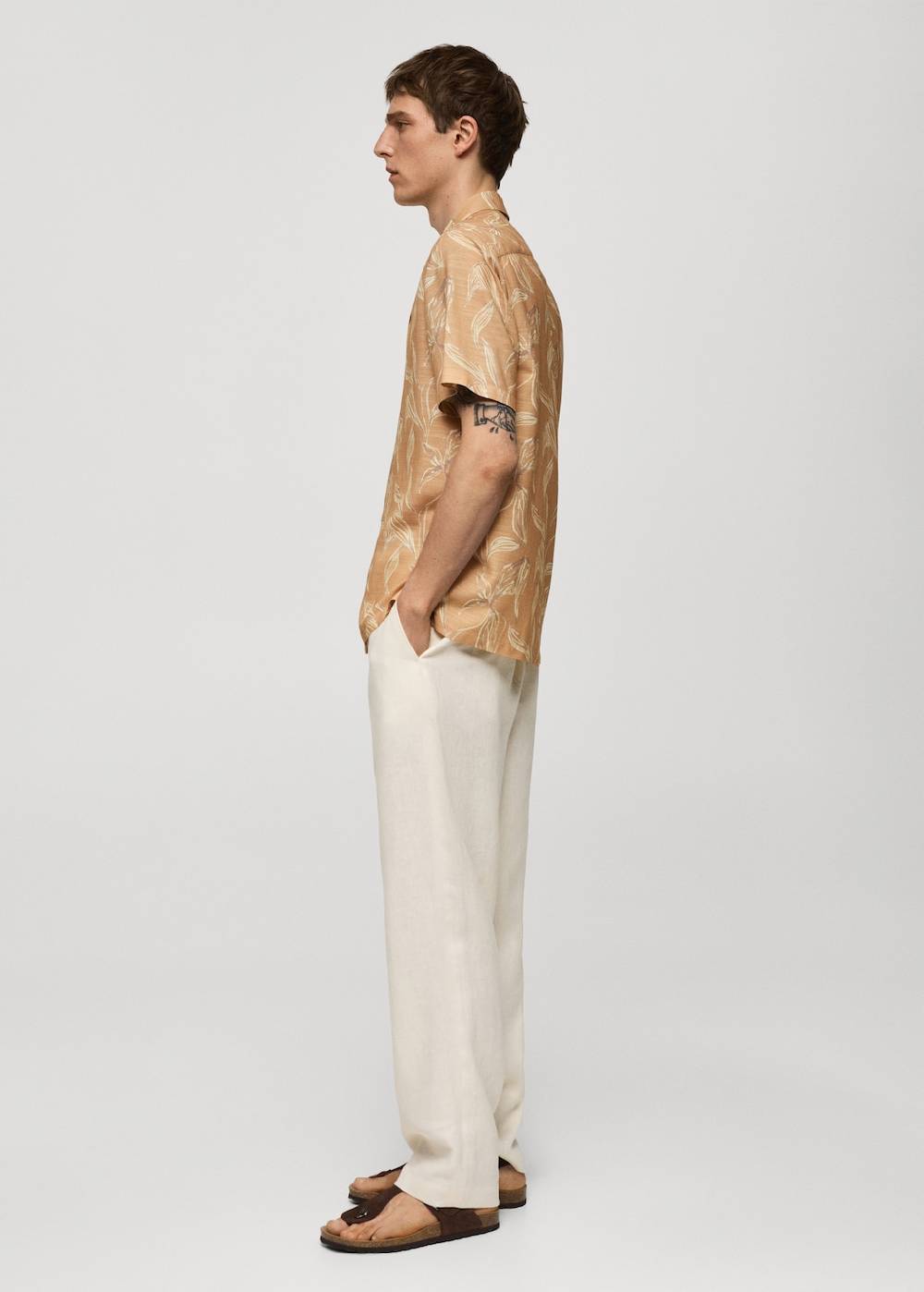 Mango Fließendes Regular-Fit-Printhemd