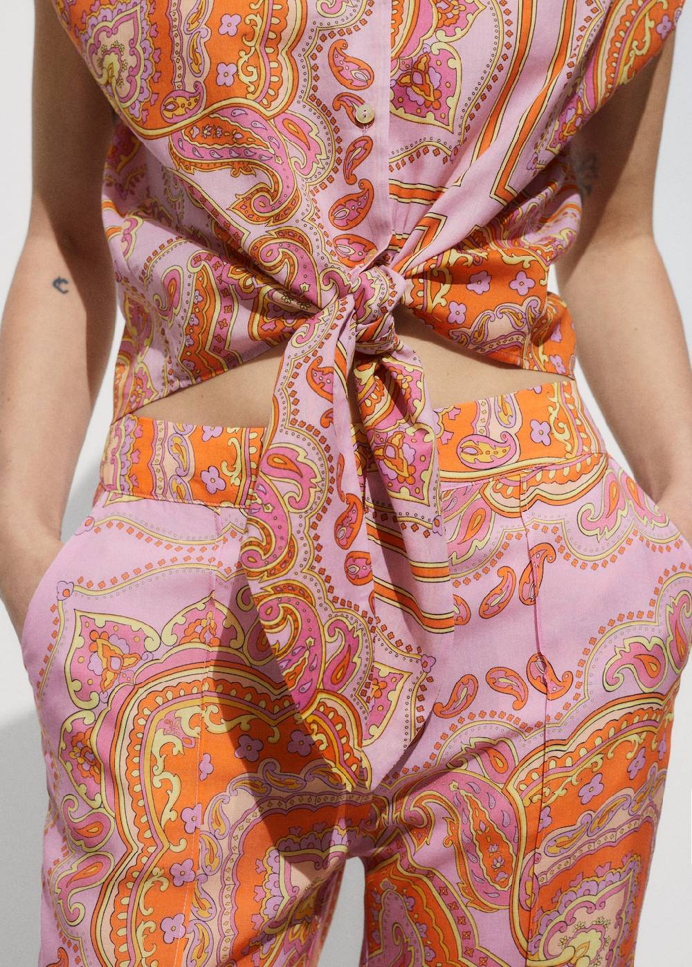 Mango Gemusterte Lyocell-Hose