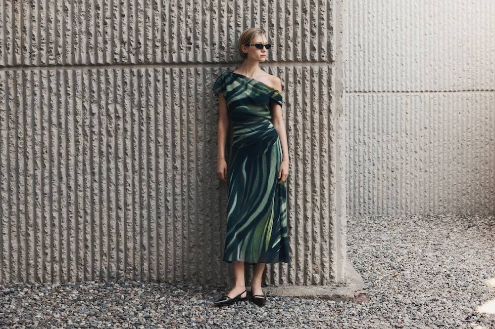 Mango Gemustertes Kleid Mit Drapierten Details