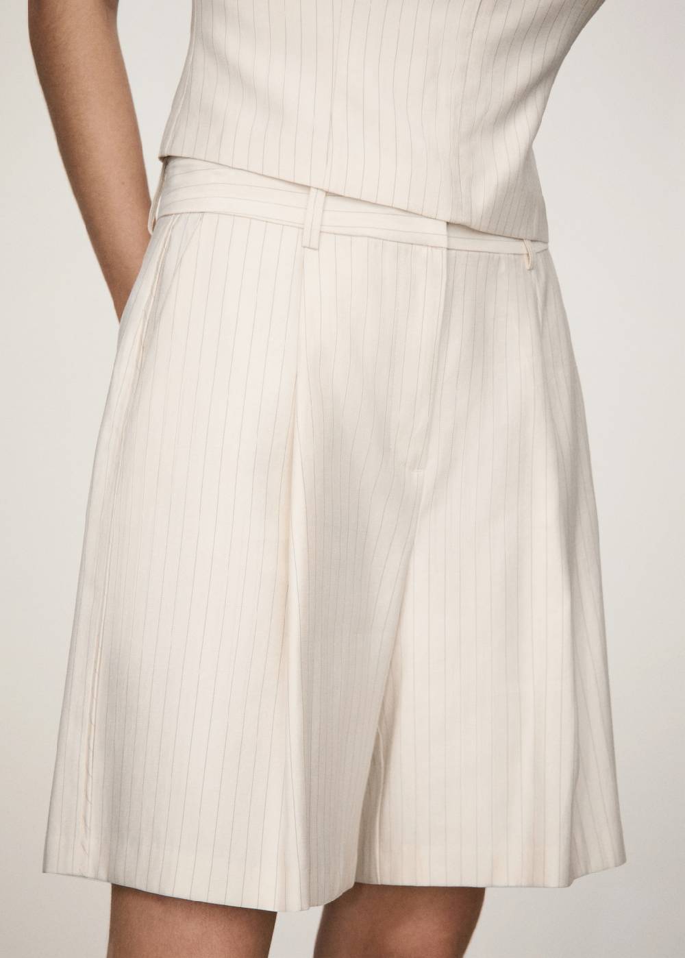 Mango Gerade Bermudashorts Mit Streifenmuster