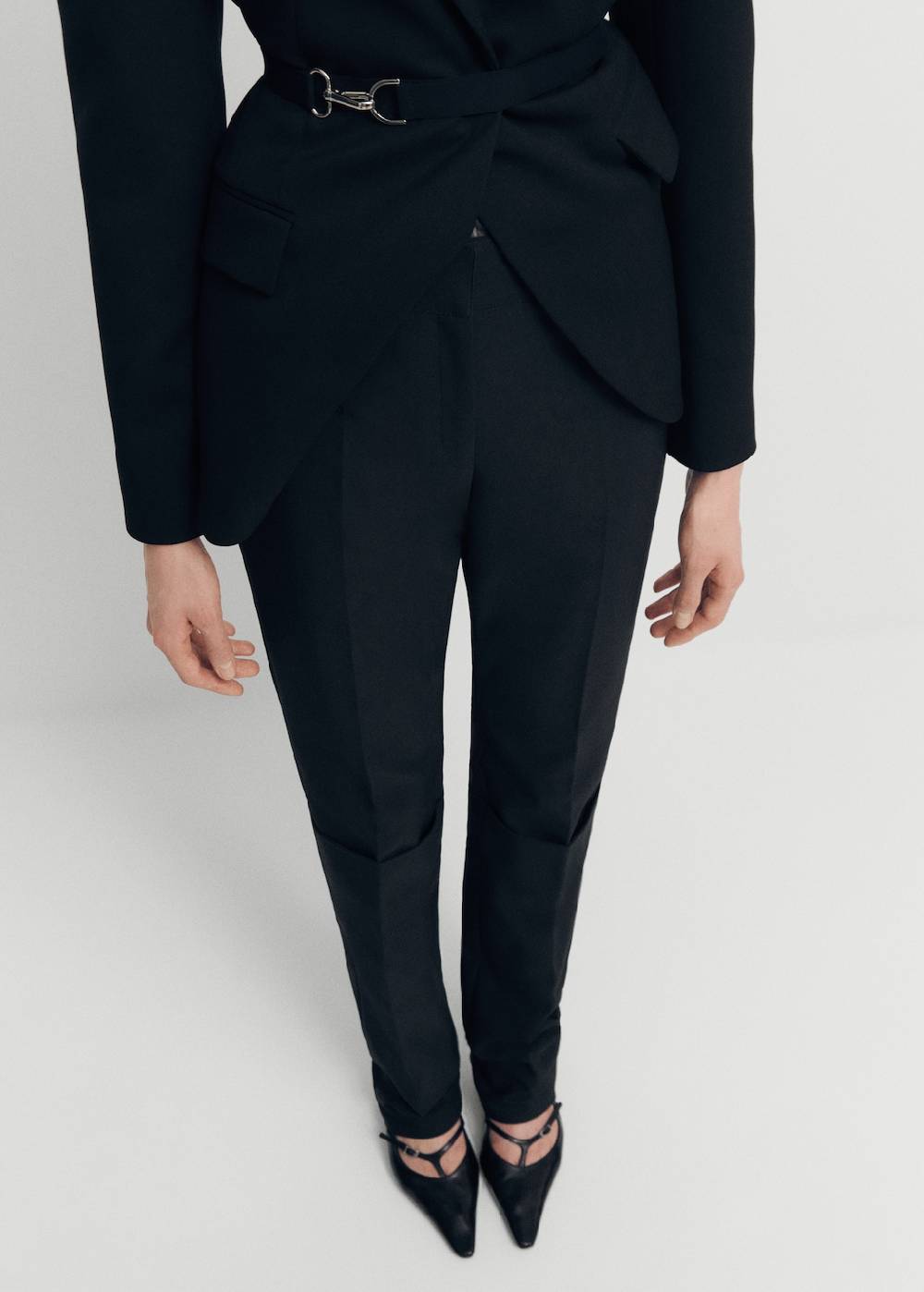 Mango Gerade Bundfaltenhose