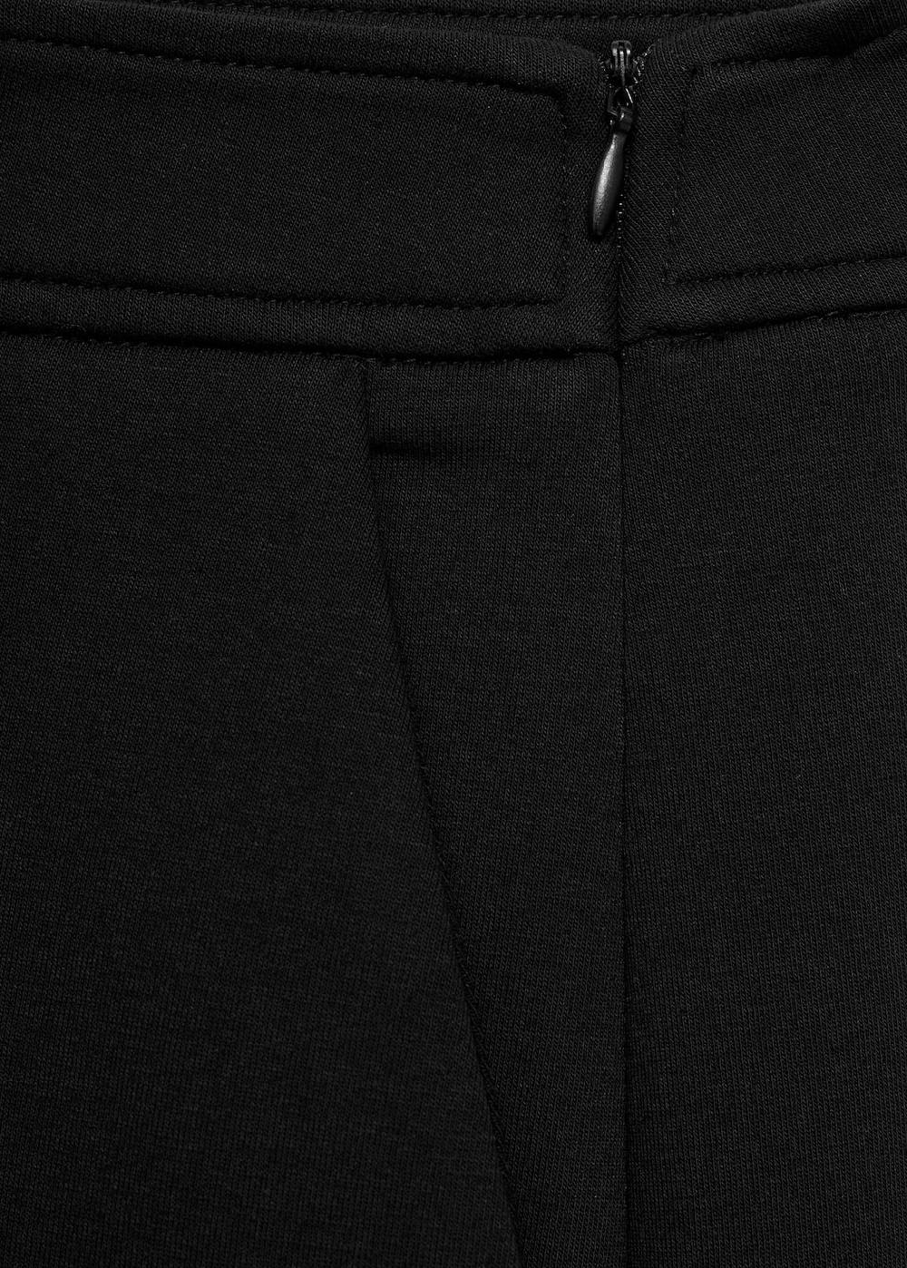 Mango Gerade, Fließende Hose