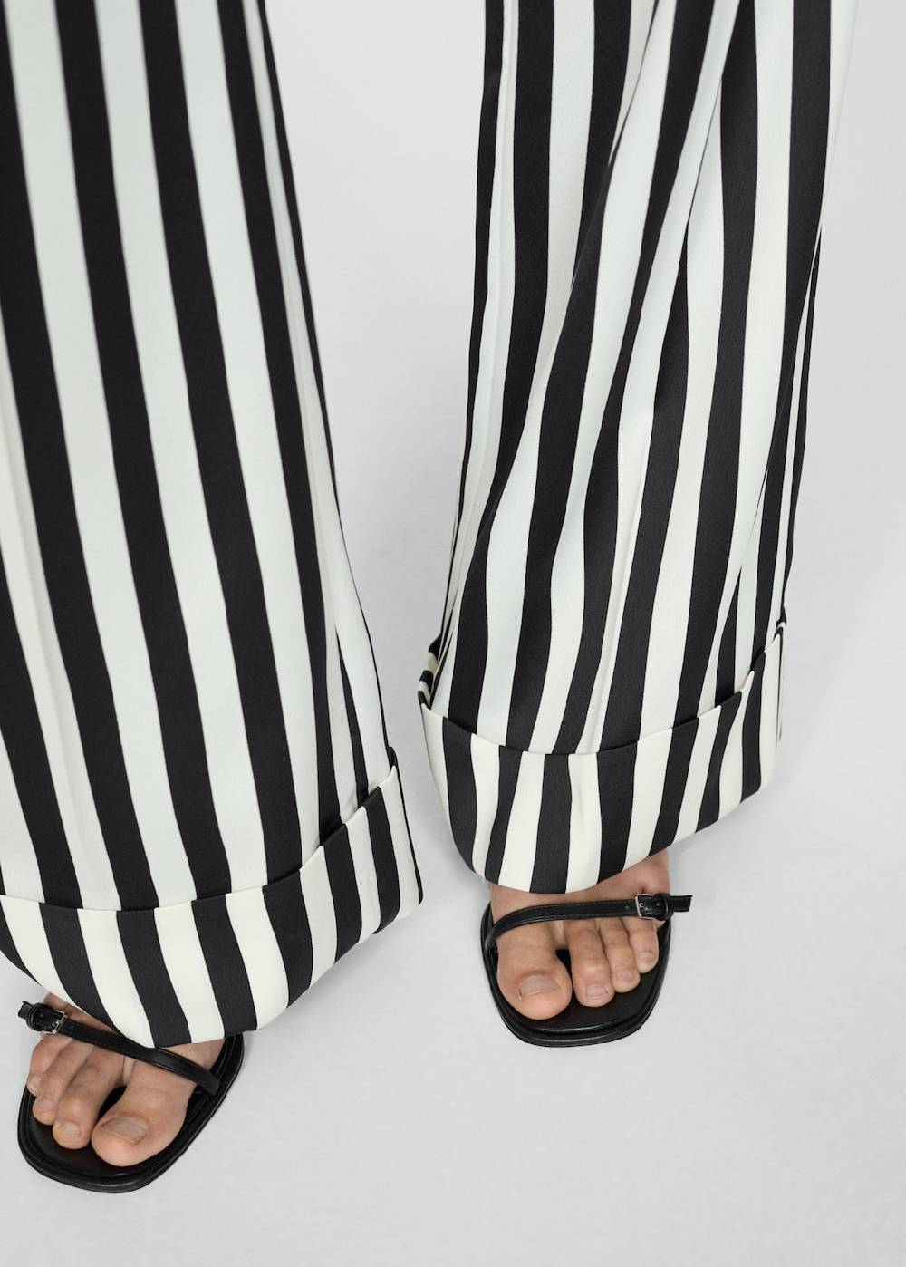 Mango Gerade Geschnittene Streifenhose