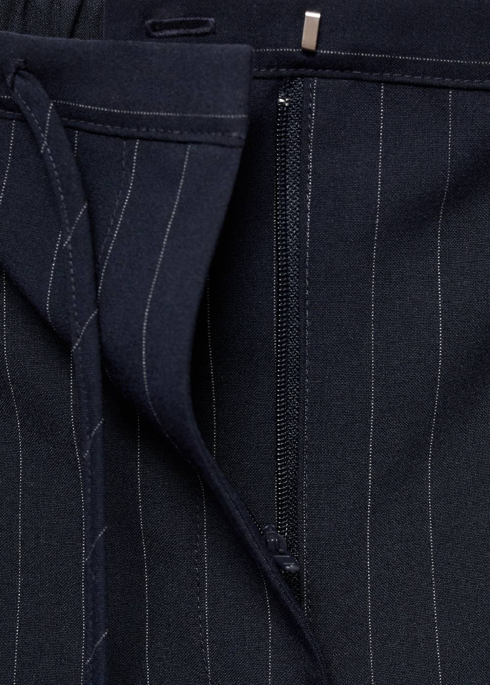 Mango Gerade Nadelstreifenhose