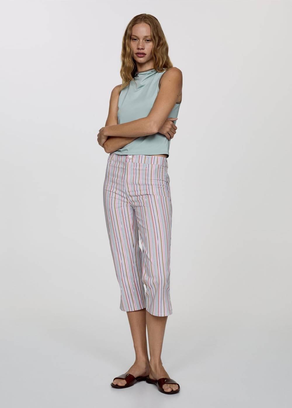 Mango Gestreifte Capri-Jeans