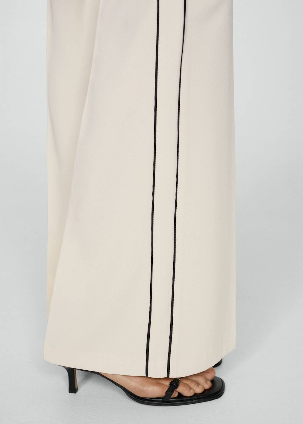 Mango Gestreifte Wideleg-Hose