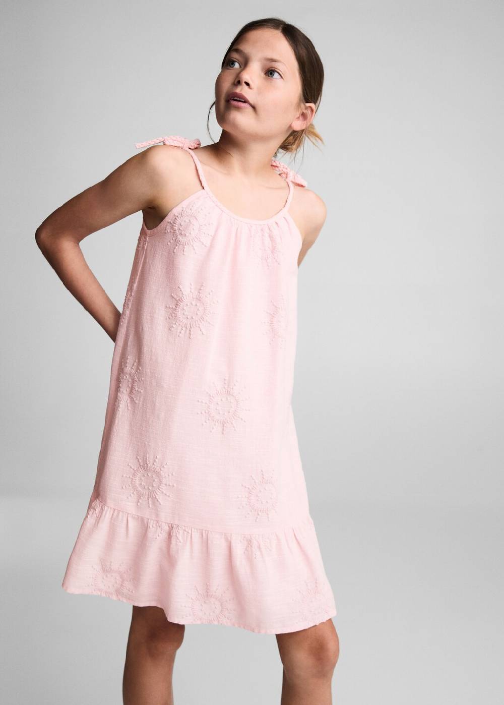 Mango Kleid mit gestickten Details