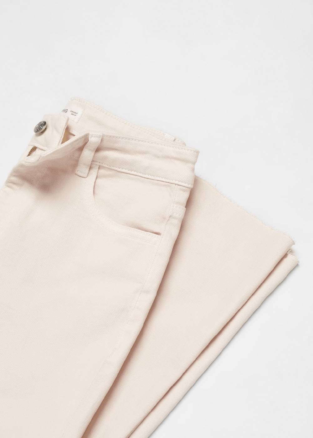 Mango Kurze Flared-Jeans