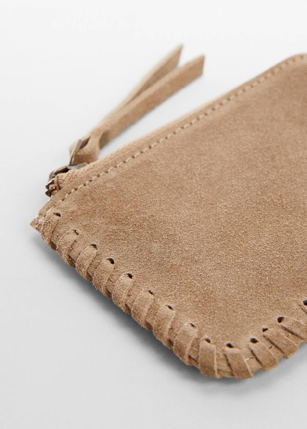 Mango Nietenverzierte Leder-Geldbörse