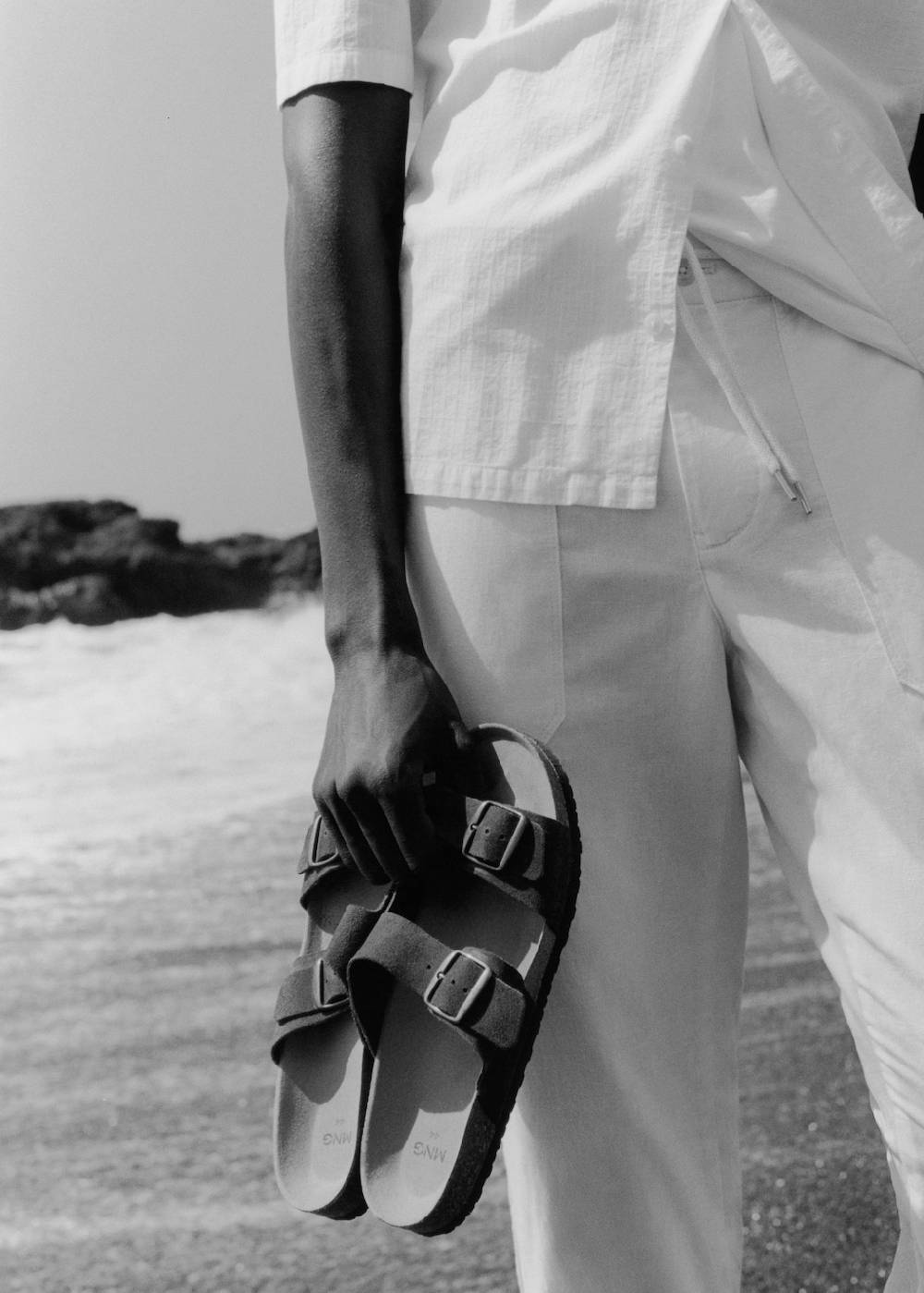 Mango Rauleder-Sandale Mit Schließe