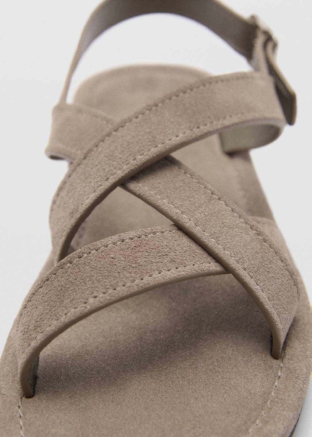 Mango Rauleder-Sandale Mit überkreuzten Riemen
