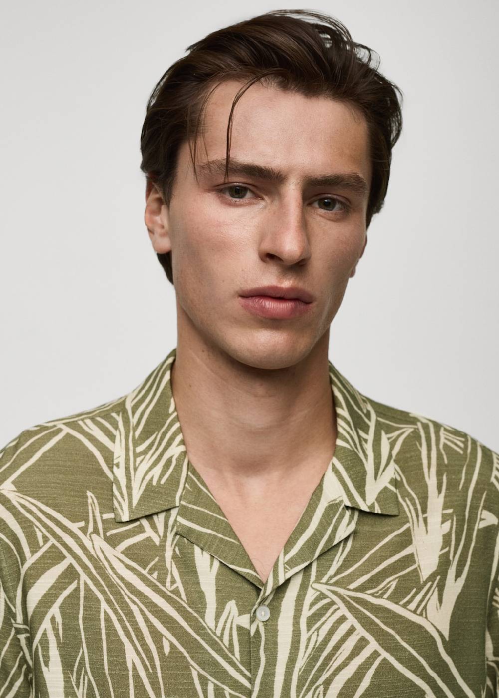 Mango Regular Fit-Hemd Mit Blattmotiv