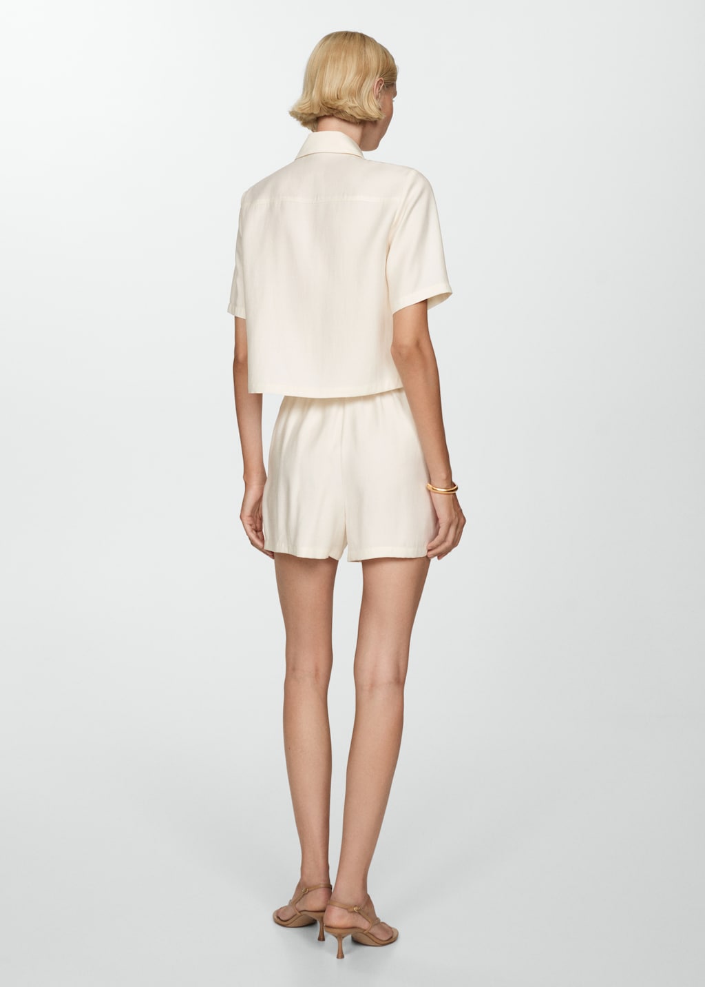 Mango Shorts Mit Schmuckknopf