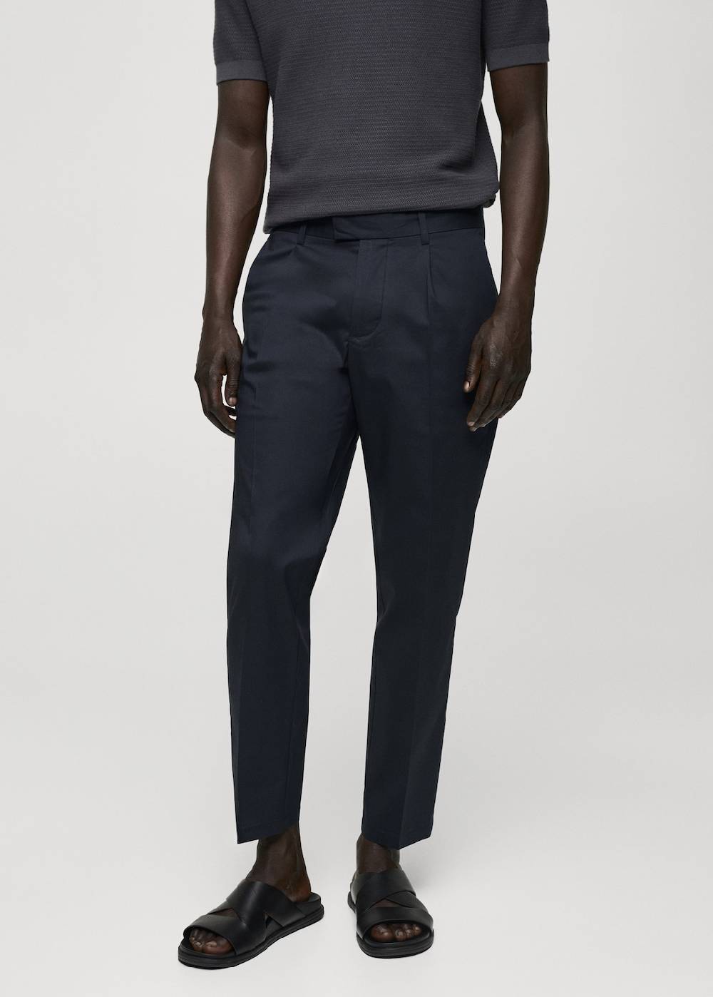 Mango Slim Fit-Bundfaltenhose aus Baumwolle