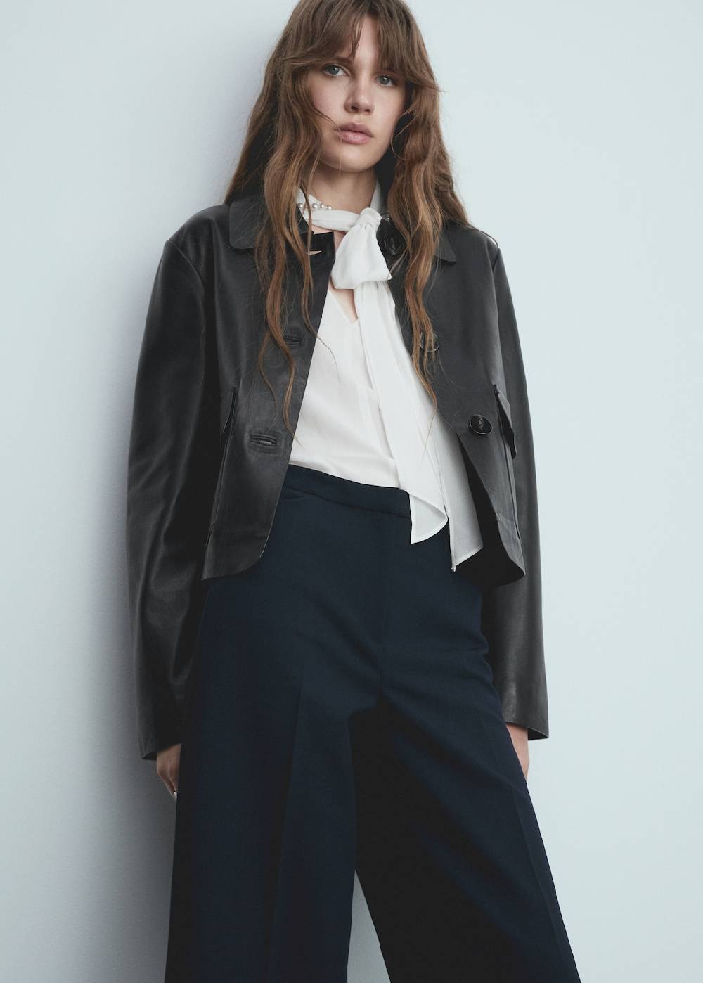 Mango Wideleg-Bundfaltenhose