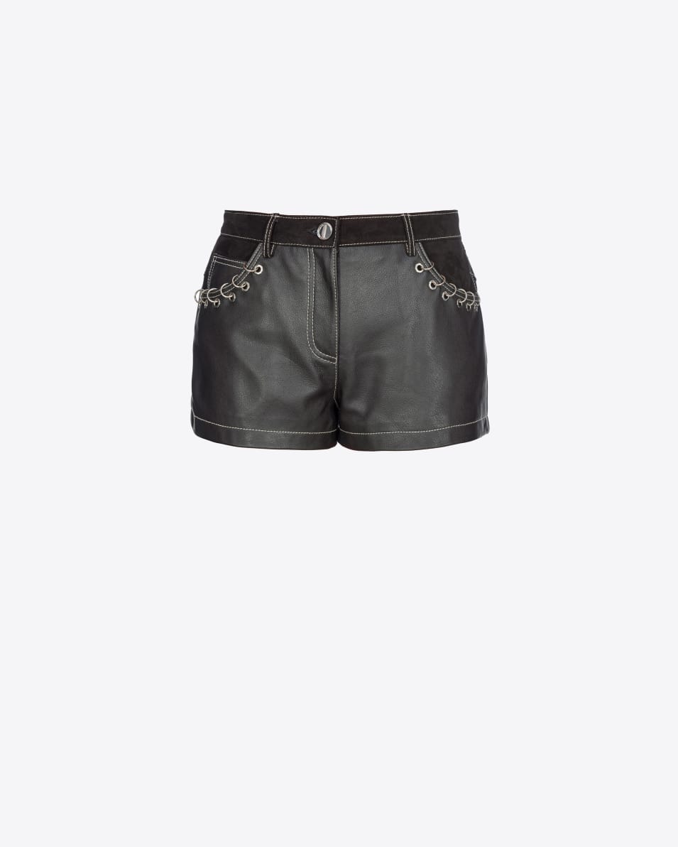 Pinko Shorts aus Leder und Wildleder mit Piercings