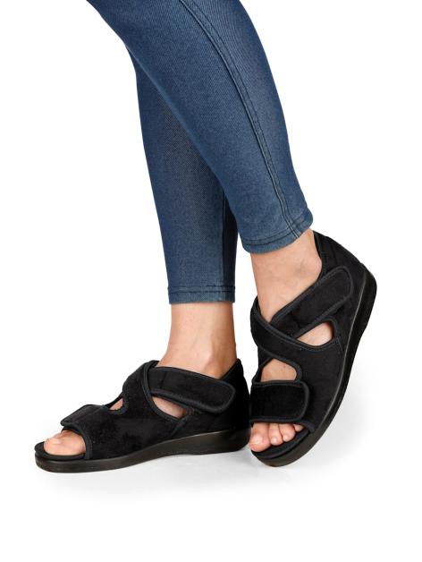 Naturläufer Klettsandalette Mit Verstellbaren Klettverschlüssen Artikelnummer: 1736319.00009