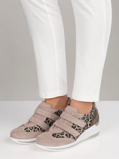 Naturläufer Klettschuh Mit Verstellbaren Klettverschlüssen Artikelnummer: 1829235.00006