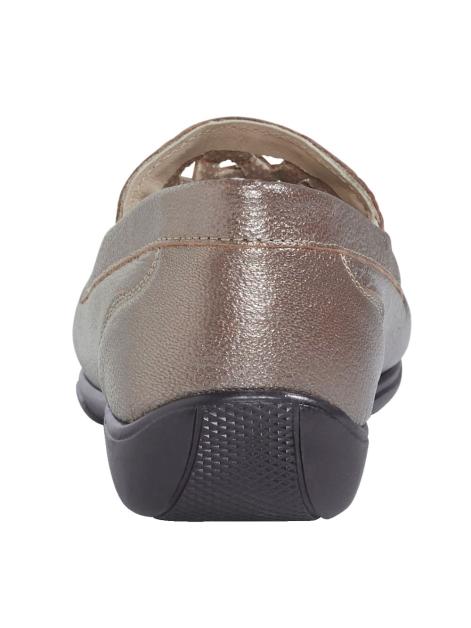 Naturläufer Mokassin Mit Sommerlichen Durchbrüchen Artikelnummer: 1790660