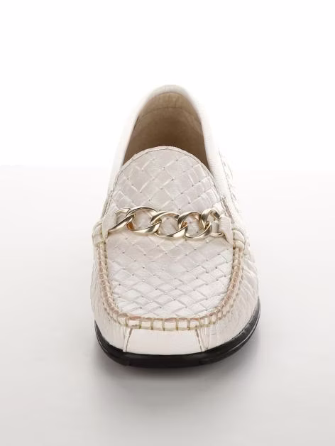 Naturläufer Mokassin mit wunderschöner Schmuckkette Artikelnummer: 1807314