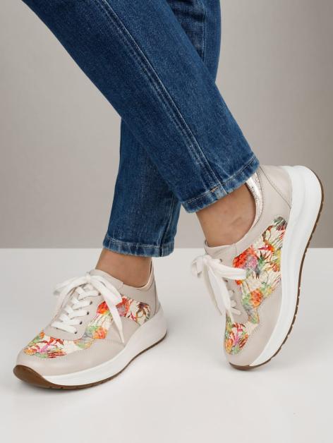 Vamos Schnürschuh Mit Wunderschönem Print Artikelnummer: 1571814