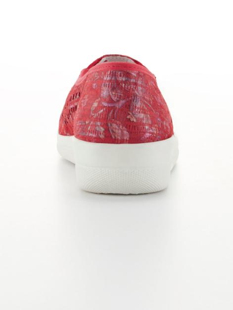 Naturläufer Slipper Mit Sommerlichen Durchbrüchen Artikelnummer: 1827145.00016