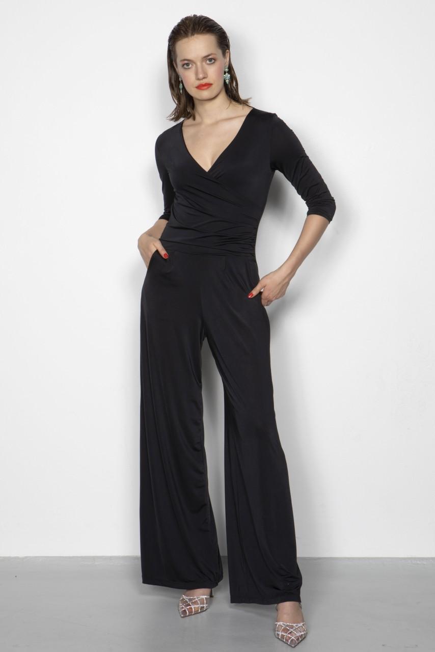 Marivie Jump in black Jumper