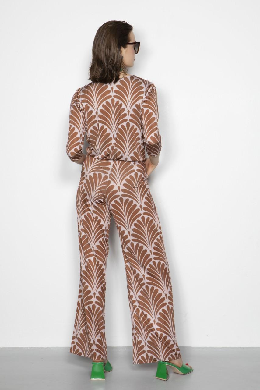 Marivie Jump Out Art Deco Brown Jumper