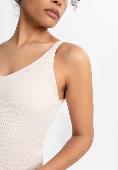 Melawear V-Neck Strick Top RHADA