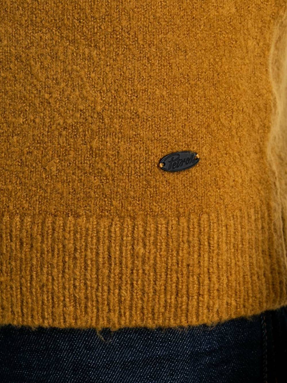 Petrol M-3020-KWR238 - Men Knitwear Round Neck Basic (7121 Dark Gold)