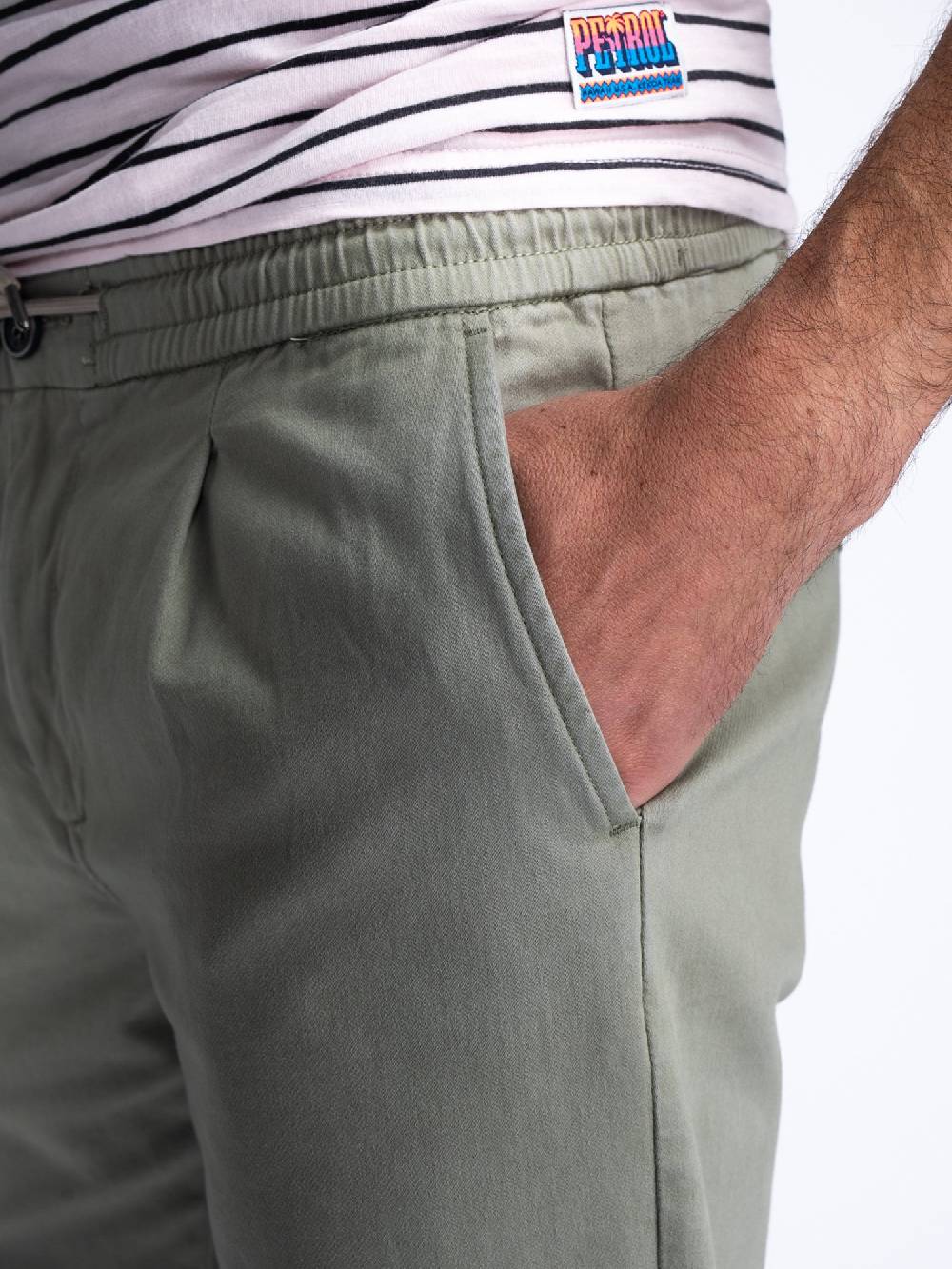 Petrol M-1040-TRO599 (6158)