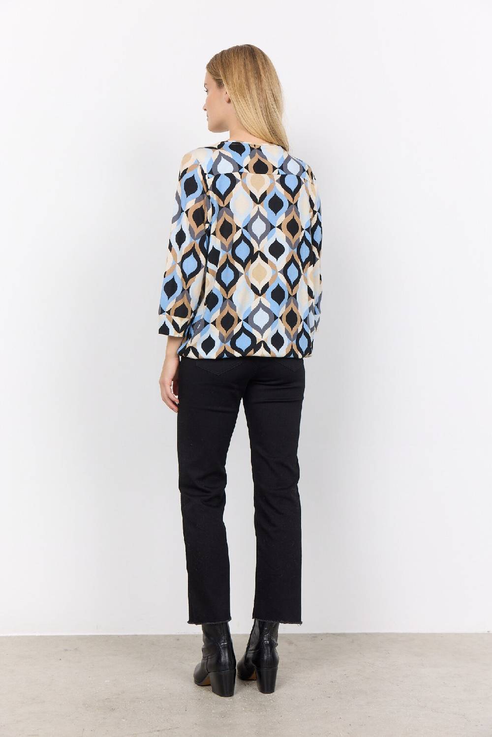 Soya Concept SC-FELICITY AOP 471 (6040C Skyway Combi)