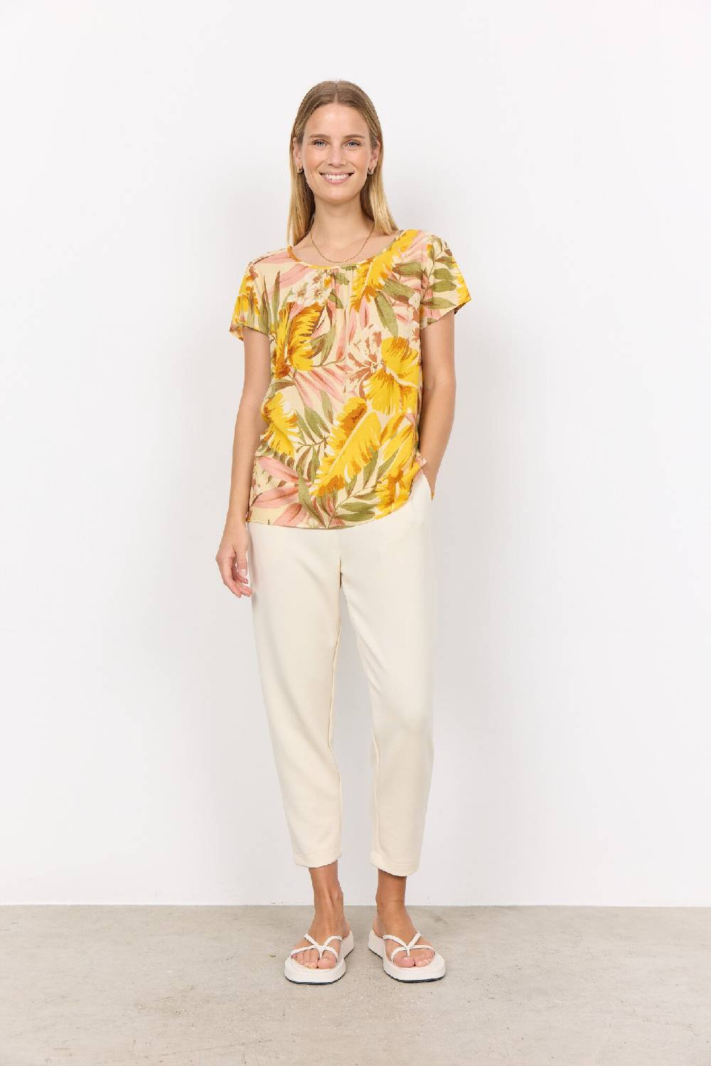 Soya Concept SC-ELYSE 2 (3400C Golden Yellow Combi)