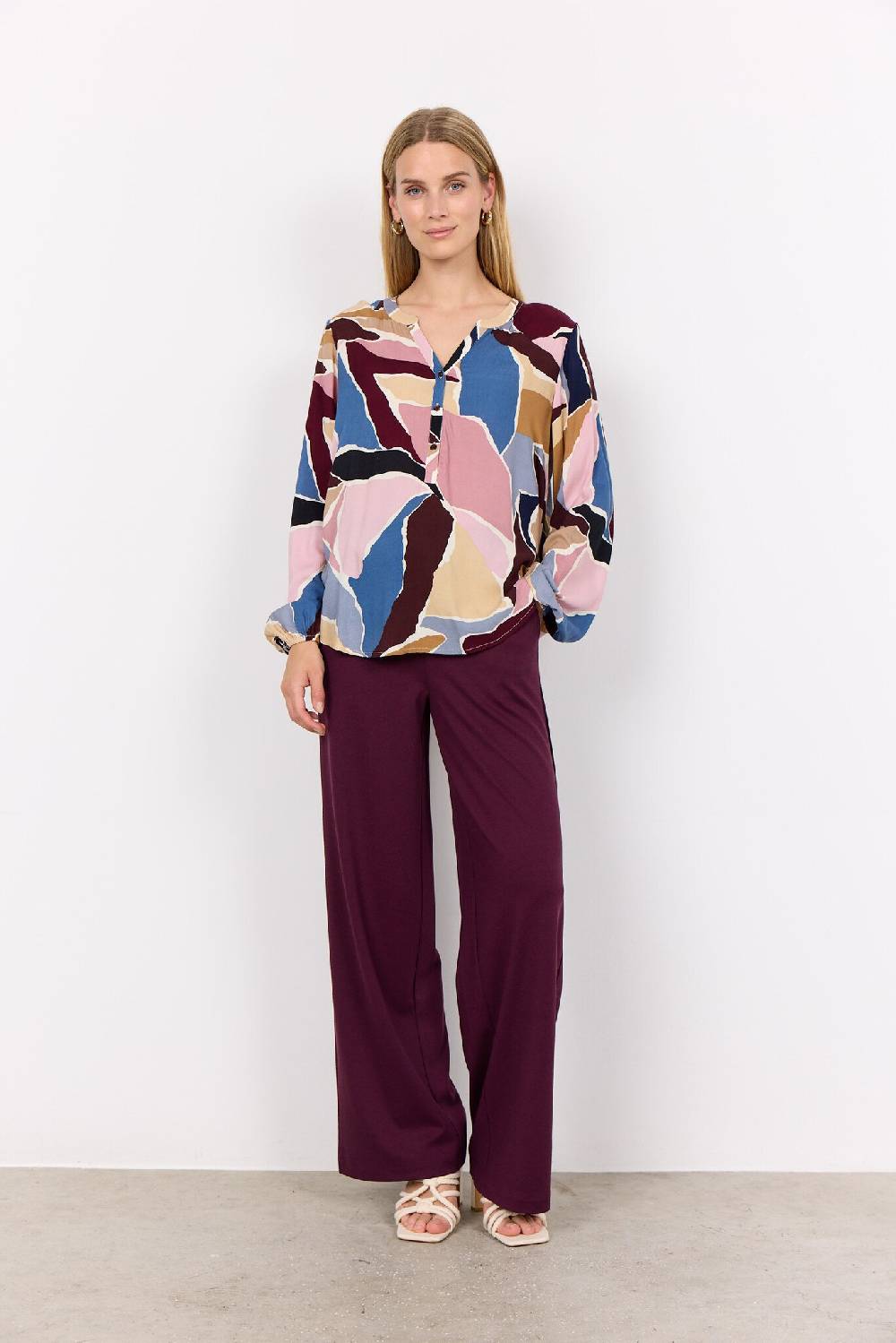 Soya Concept SC ILIANA 1 - SOS 4975C