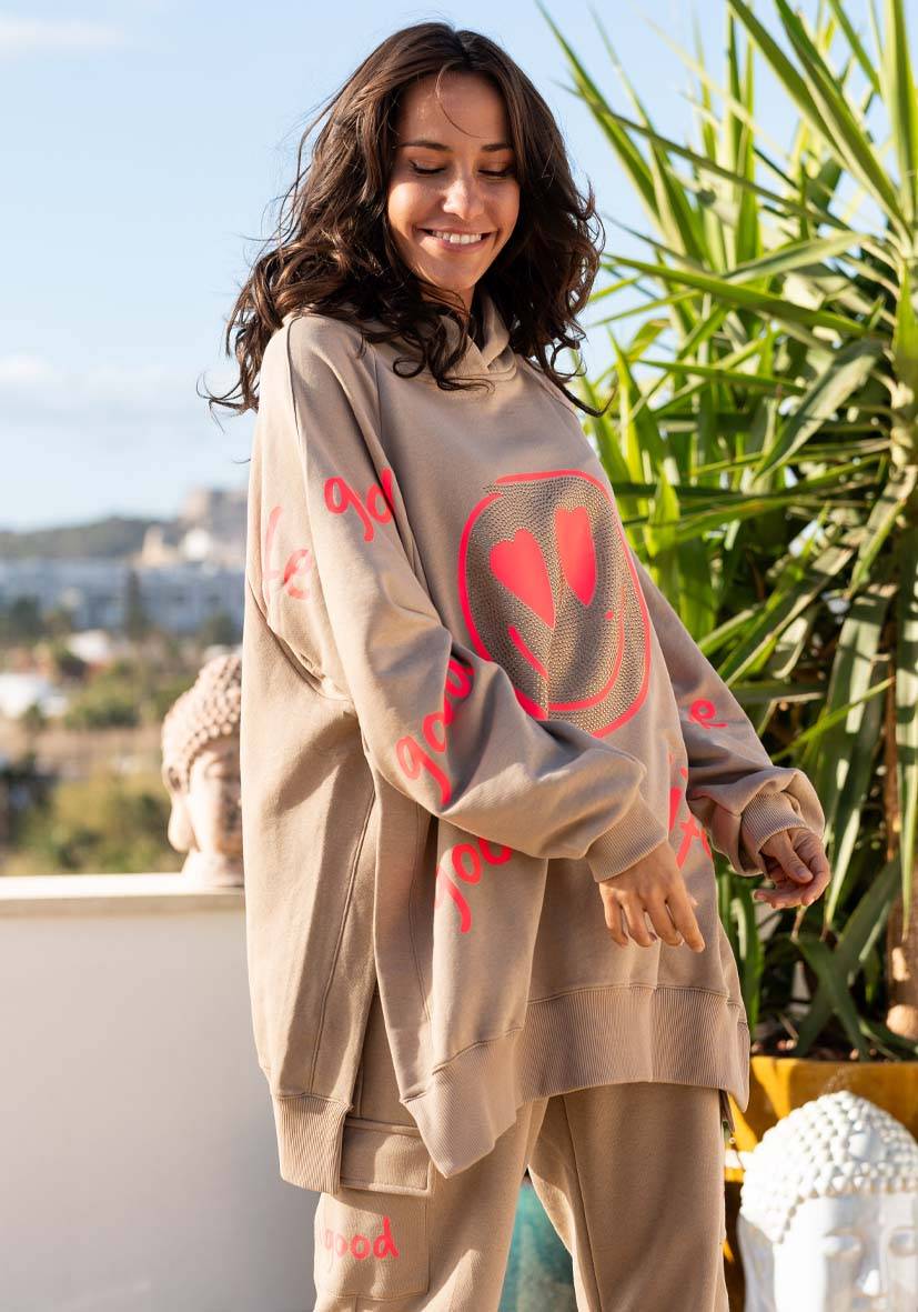 Miss Goodlife Hoodie Goodlife Heartface wide – sand/neonpink