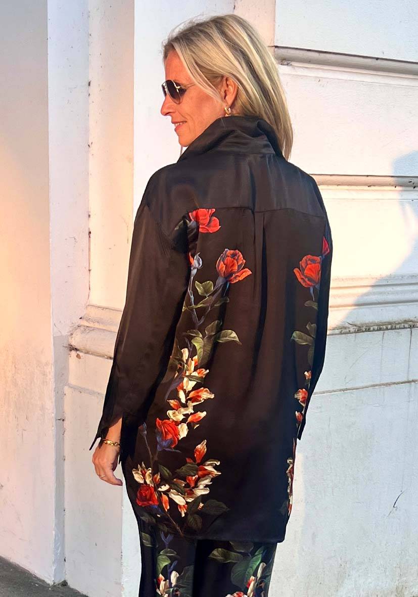 Miss Goodlife Blouse Roses Black